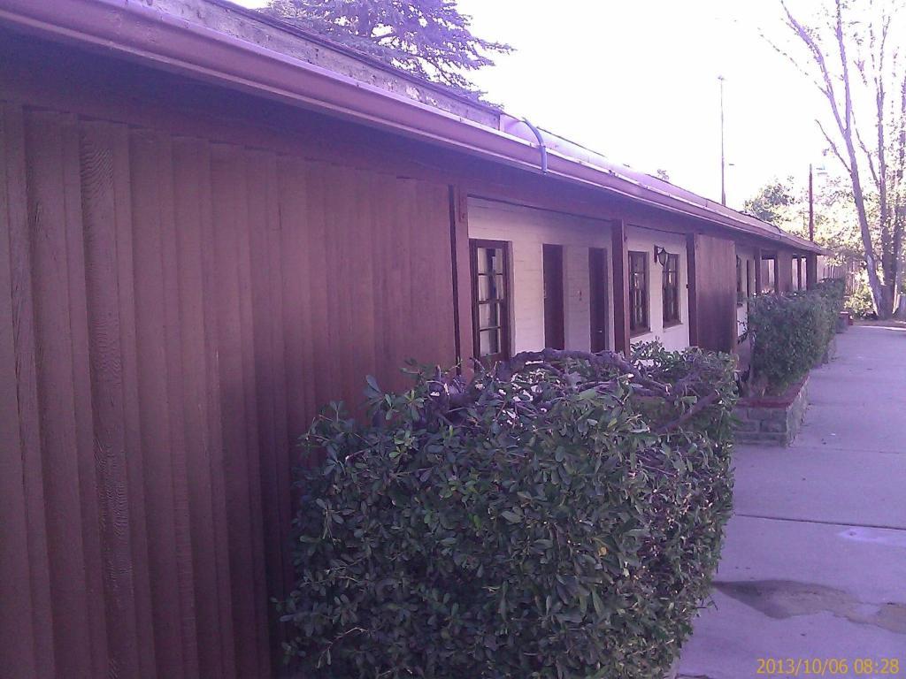 Ranch Motel Tehachapi Bagian luar foto
