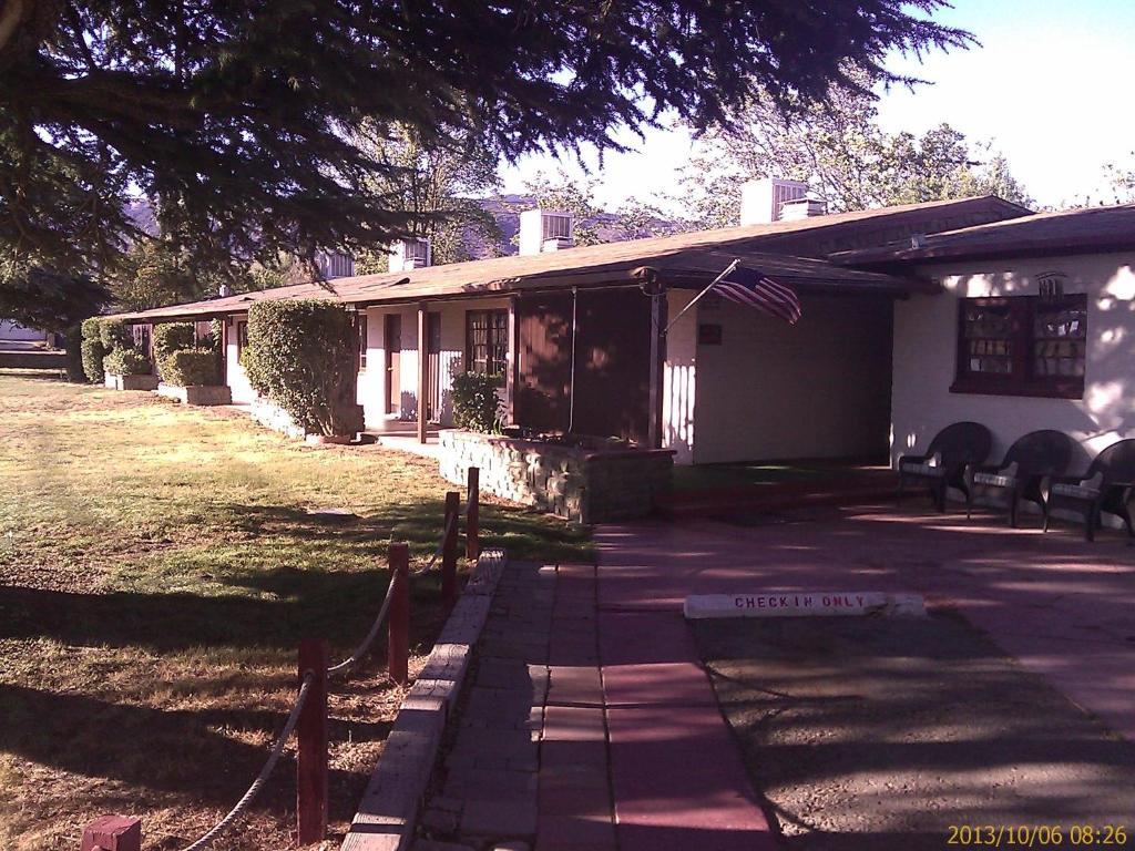 Ranch Motel Tehachapi Bagian luar foto
