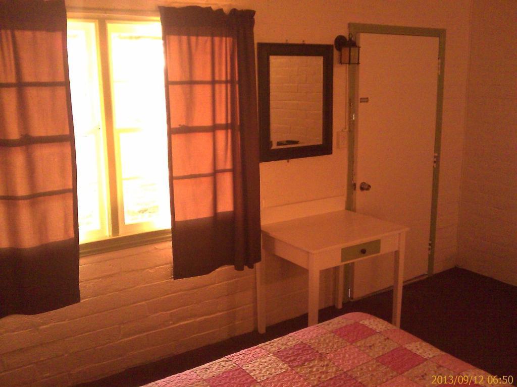 Ranch Motel Tehachapi Ruang foto