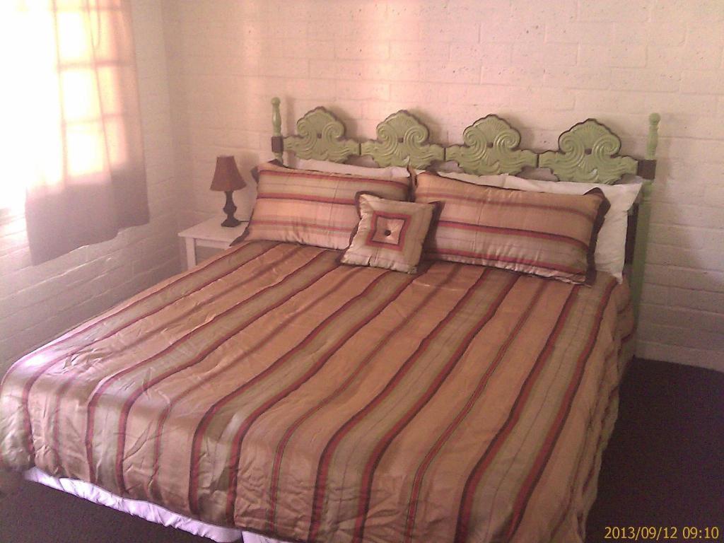 Ranch Motel Tehachapi Ruang foto