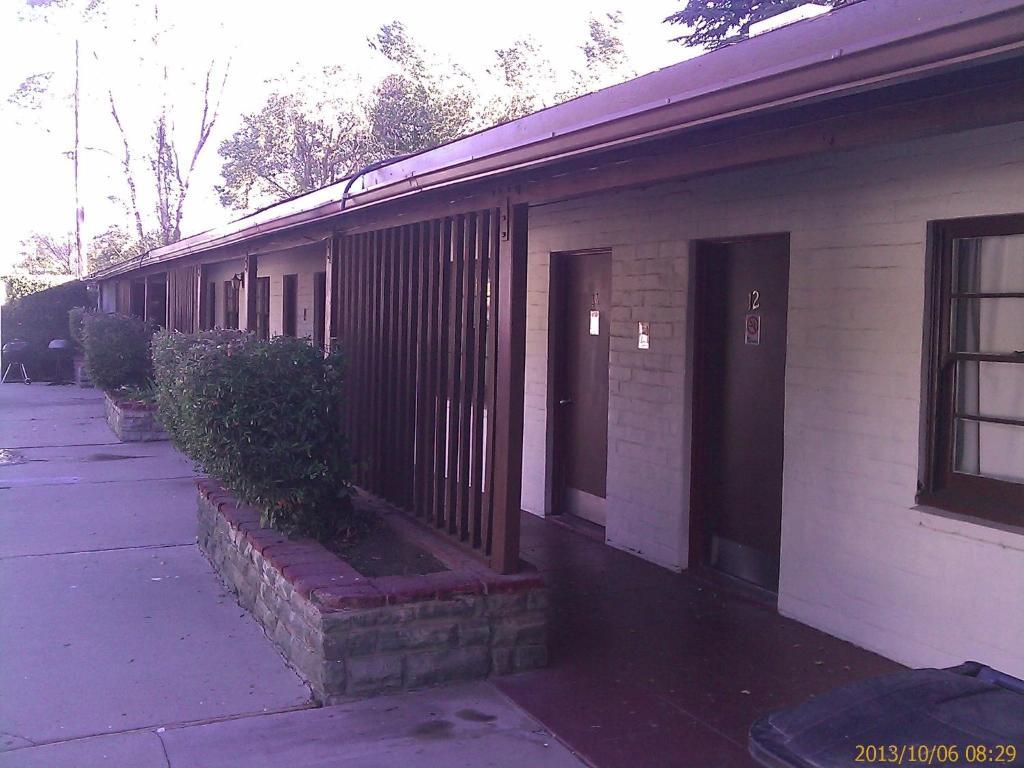 Ranch Motel Tehachapi Bagian luar foto